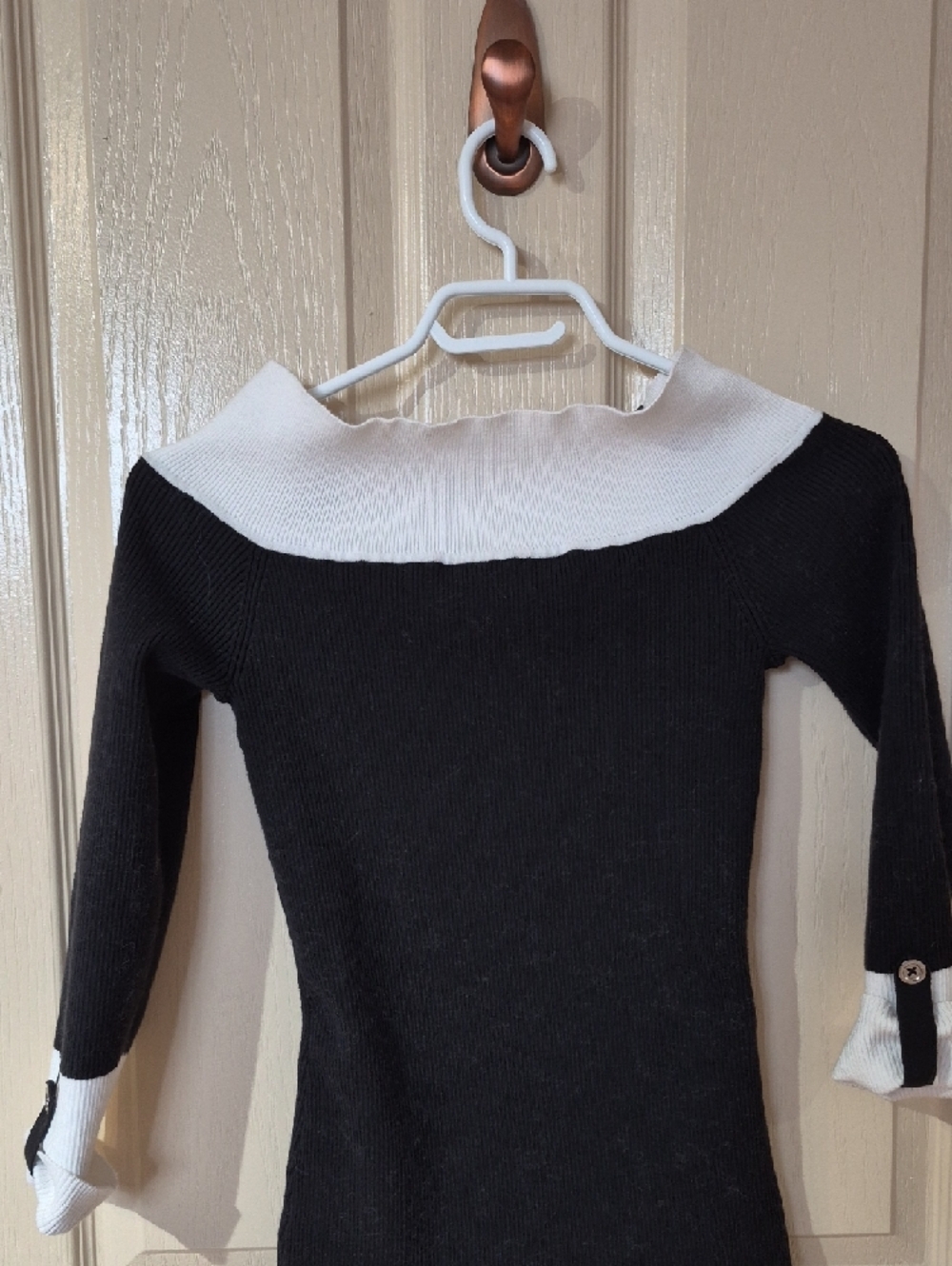 White House Black Market Black & White Off-Shoulder Button Strap Sweater - Picture 5 of 8